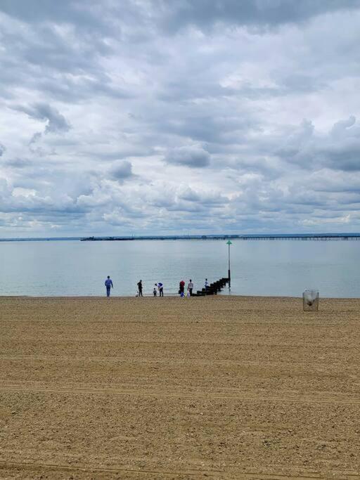 Apartments Near The Sea With Free Parking Саутенд-он-Си Экстерьер фото